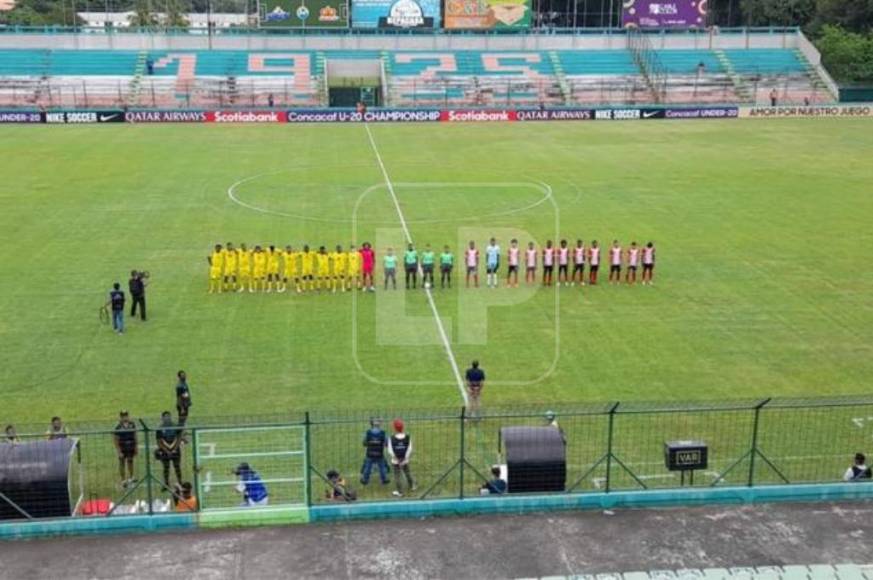 La victoria de Jamaica sobre Antigua y Barbuda (2-0) fue el primer partido internacional avalado por Concacaf y FIFA que se jugó en el Yankel Rosenthal.