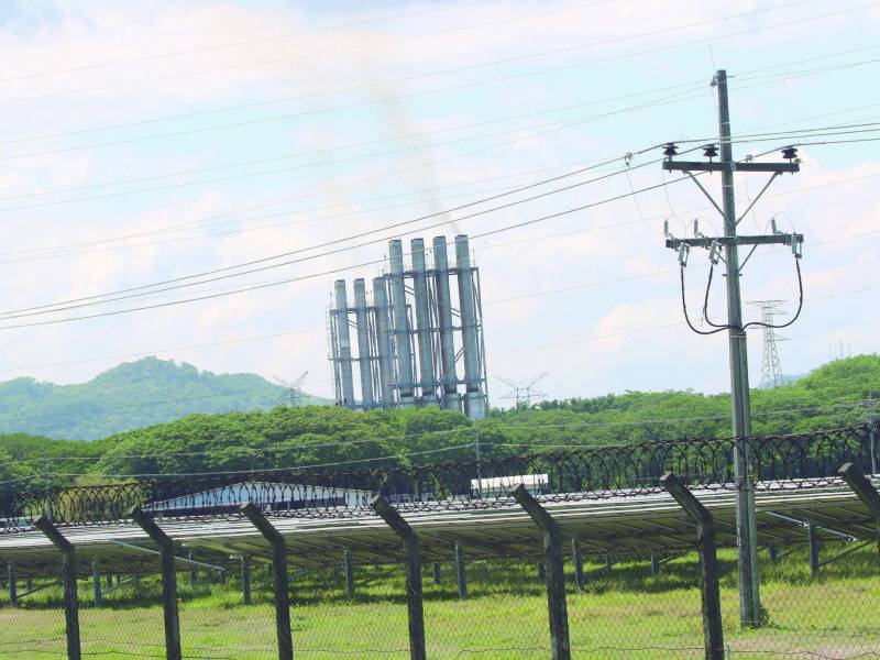 Vista parcial de una planta de generación electrica en el sur de Honduras.