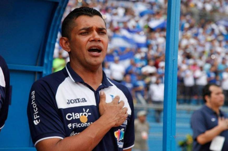 Hablar de Amado Guevara es referirse a uno de los mejores jugadores hondureños de la historia. Actualmente es entrenador de la selección de Puerto Rico.