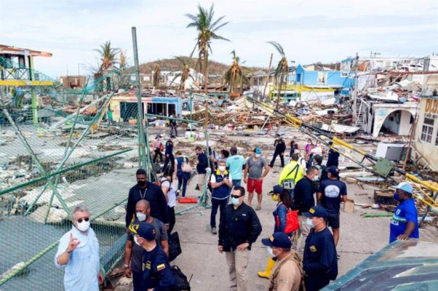 El Gobierno colombiano declaró este miércoles la situación de desastre en el archipiélago caribeño de San Andrés, Providencia y Santa Catalina arrasado por el paso del huracán Iota que dejó al menos dos muertos, un desaparecido, miles de damnificados y varios heridos.