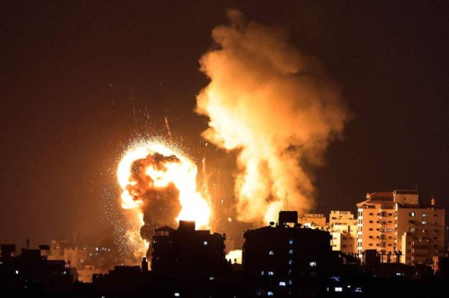 Estados Unidos urgió a israelíes y palestinos a reducir las tensiones y pidió a Hamás dejar de lanzar cohetes contra Israel.