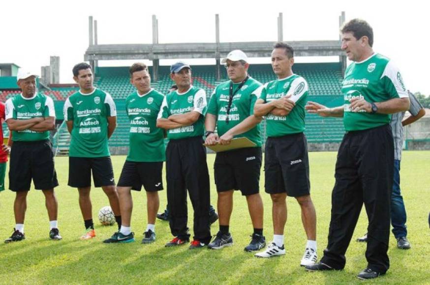 El Marathón no descarta realizar otro fichaje de cara a la próxima campaña. Los verdes esperan seguir siendo protagonista de la mano del argentino Héctor Vargas.<br/>
