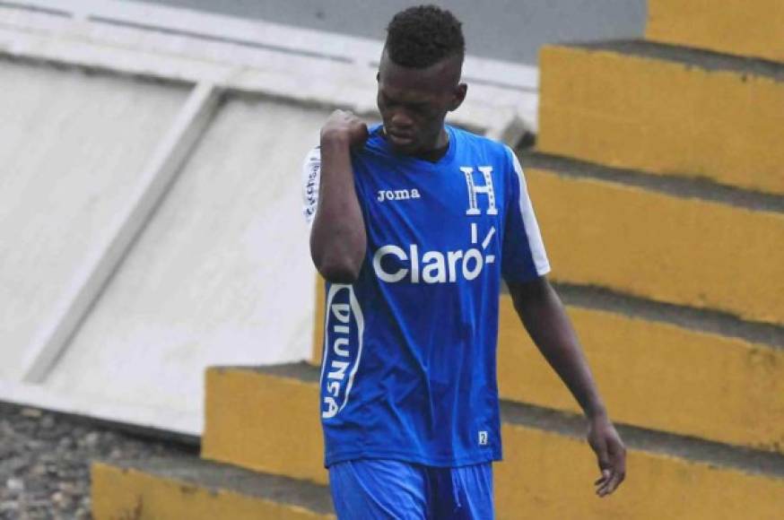 Félix Crisanto: La ficha del lateral del Motagua y de la selección de Honduras es de 450 mil euros. Su precio ha bajado, anteriormente estaba valorado en 800 mil euros.