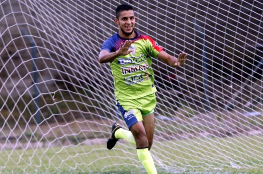 Juan Ramón Mejía: Luego de sus grandes actuaciones con el Real de Minas, el delantero hondureño se podría convertir en nuevo legionario ya que se conoció que cuenta con ofertas de la Liga de El Salvador.