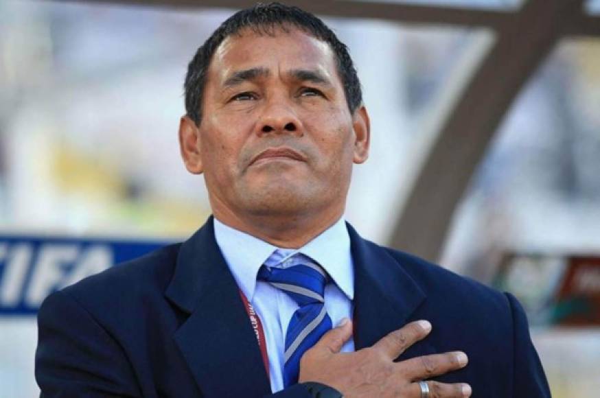 José Valladares: El entrenador fue despedido por la Fenafuth tras el fracaso de no poder clasificar al Mundial Sub-17 con la selección de Honduras.