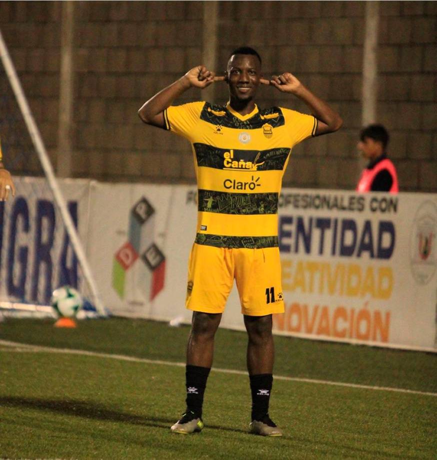 Darixon Vuelto - El delantero de 25 años también tiene contrato vigente con el Real España. Marcó cuatro goles en el Torneo Apertura 2023.