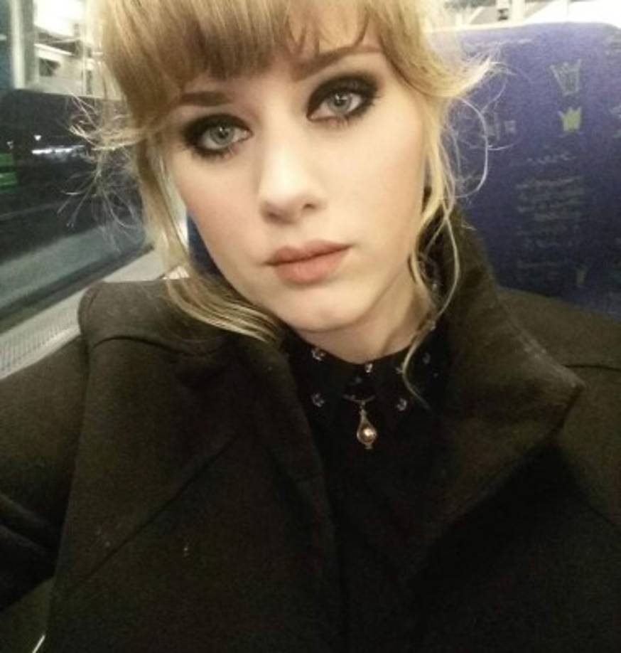 Ellinor Hellborg cuenta con más de 16 mil seguidores en su página de Instagran, en donde la maquillista comparte parte de su trabajo.