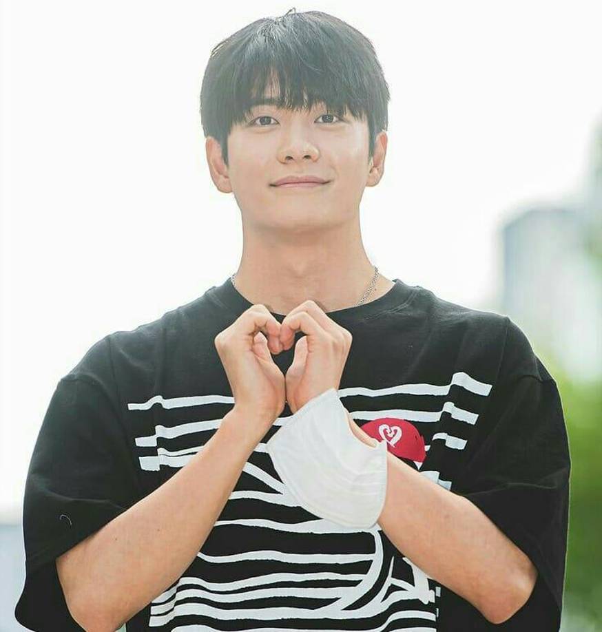 En los últimos días, la estrella de la televisión surcoreana ha realizado una generosa donación monetaria para ayudar a los afectados por las inundaciones en su país.