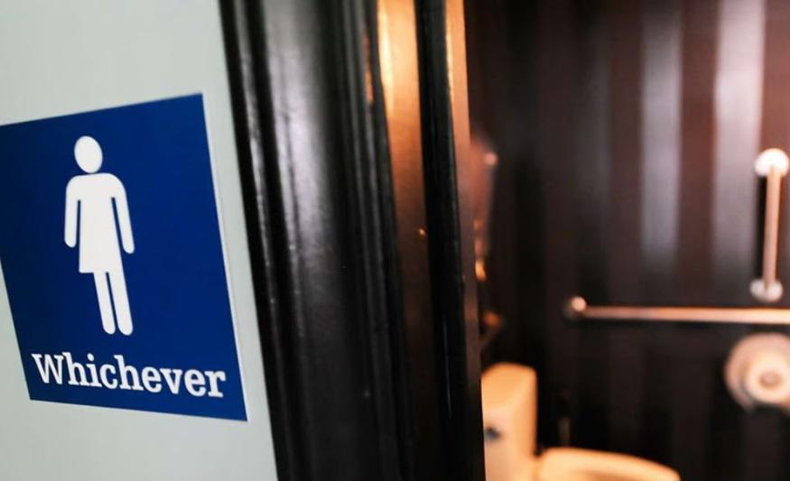 Legislatura de Florida aprueba medida que afecta a uso del baño de los trans