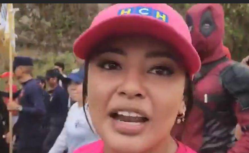 De igual forma habló sobre el mensaje que le envían a los niños de Honduras: “Decirles que hay una esperanza. Yo estudié en una una escuela pública, no hay más bonito que llegar a tu escuela y verla bien bonita. Eso te motiva a ir a clases, a prepararte”