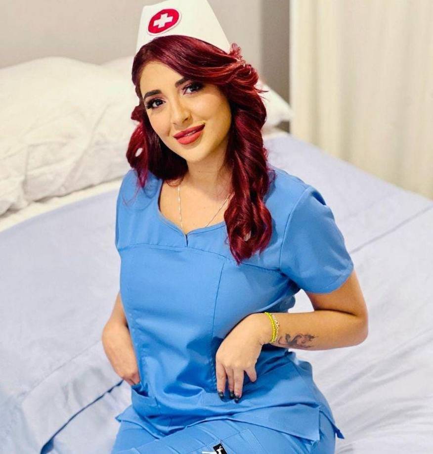 <b>Jessica Sodi</b>, una de las modelos más buscadas de <b>OnlyFans</b>, aseguró que le haría pasar una noche inolvidable al ‘Chucky’ Lozano, para motivarlo y que tenga un buen papel como el delantero letal de la selección de México durante el Mundial de Qatar 2022. 