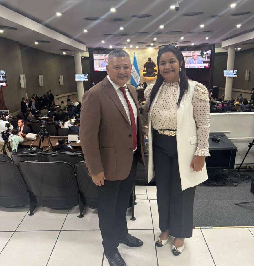 “Dando gracias a Dios, comparto con mi familia, amigos (as) seguidores, líderes y afines políticos esta nueva faceta de mi vida, los tiempos de Dios son perfectos y desde esta trinchera seguiremos luchando por mejores oportunidades para el pueblo olanchano”, escribió. 