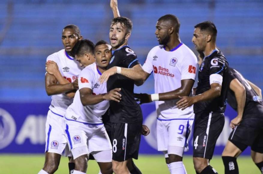 Olimpia llega con una significativa ventaja, luego de su triunfo (2-0) en la ida intentarán hacer un partido inteligente para meterse por segunda ocasión a las semifinales del torneo. El duelo iniciará a partir de las 8:00pm, lo podrás ver por ESPN 2 y Fox Sports 3.