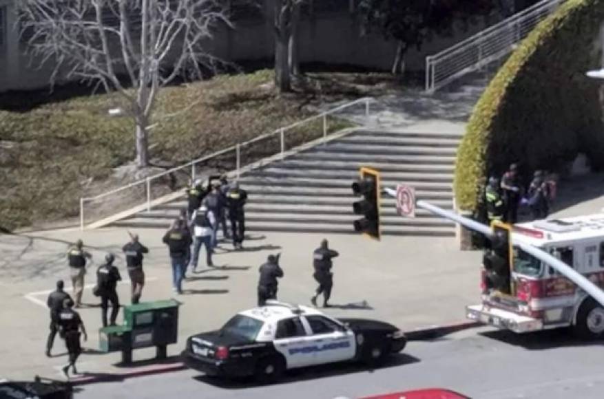 Autoridades de California reportaron un tiroteo en las oficinas de YouTube en California, que ha dejado varios heridos, según medios locales.