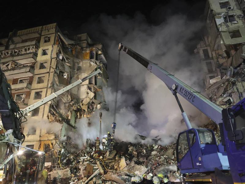 “Las operaciones de rescate continúan. Se desconoce el paradero de más de 40 personas”, dijeron autoridades ucranianas.