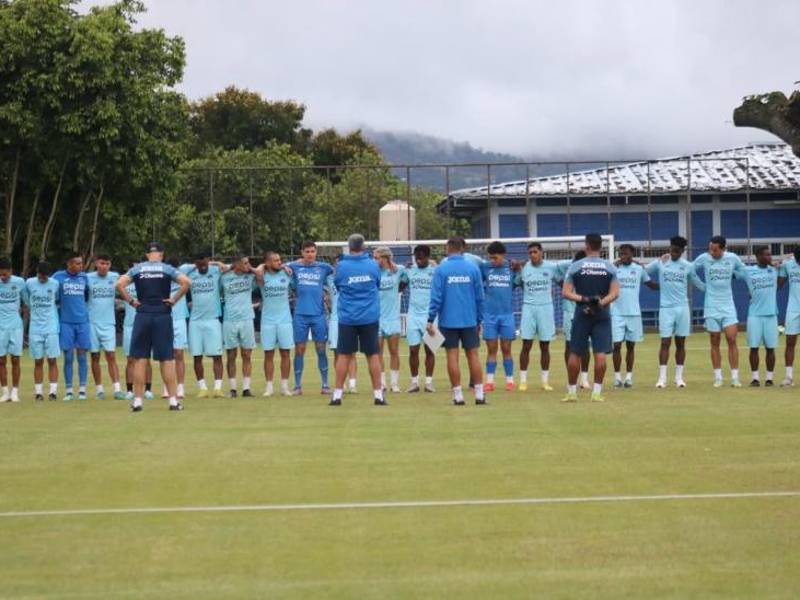 Entrenamiento de Motagua bajo el mando de Diego Vázquez previo al partido por el repechaje ante el Olancho FC.