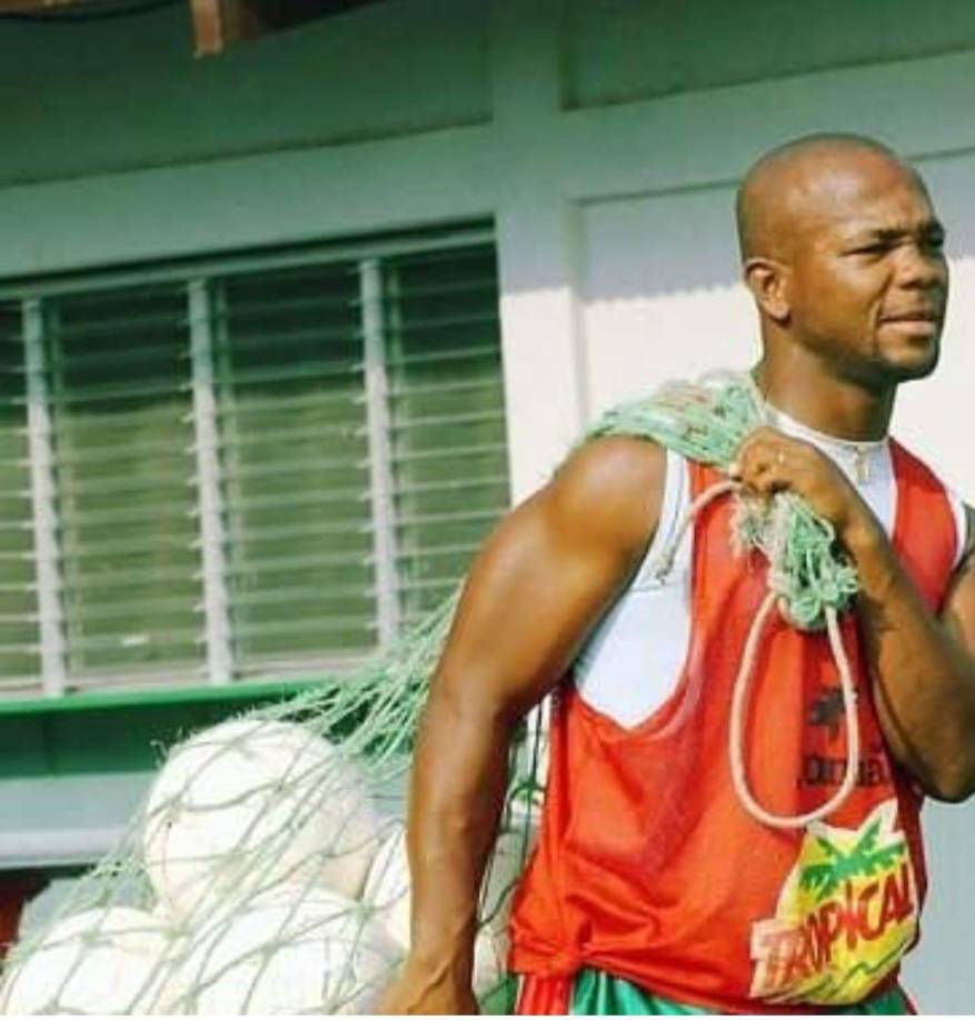 El exjugador de la Liga Nacional de Honduras tiene una nueva faceta tras su retiro. Así es la nueva vida de Rubén Suazo.