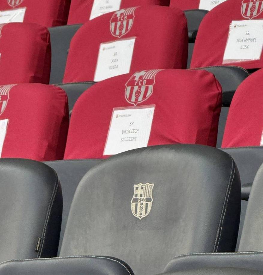 Se trata del portero Wojciech Szczesny, quien tuvo su asiento reservado donde vio al Barcelona ante el Young Boys.