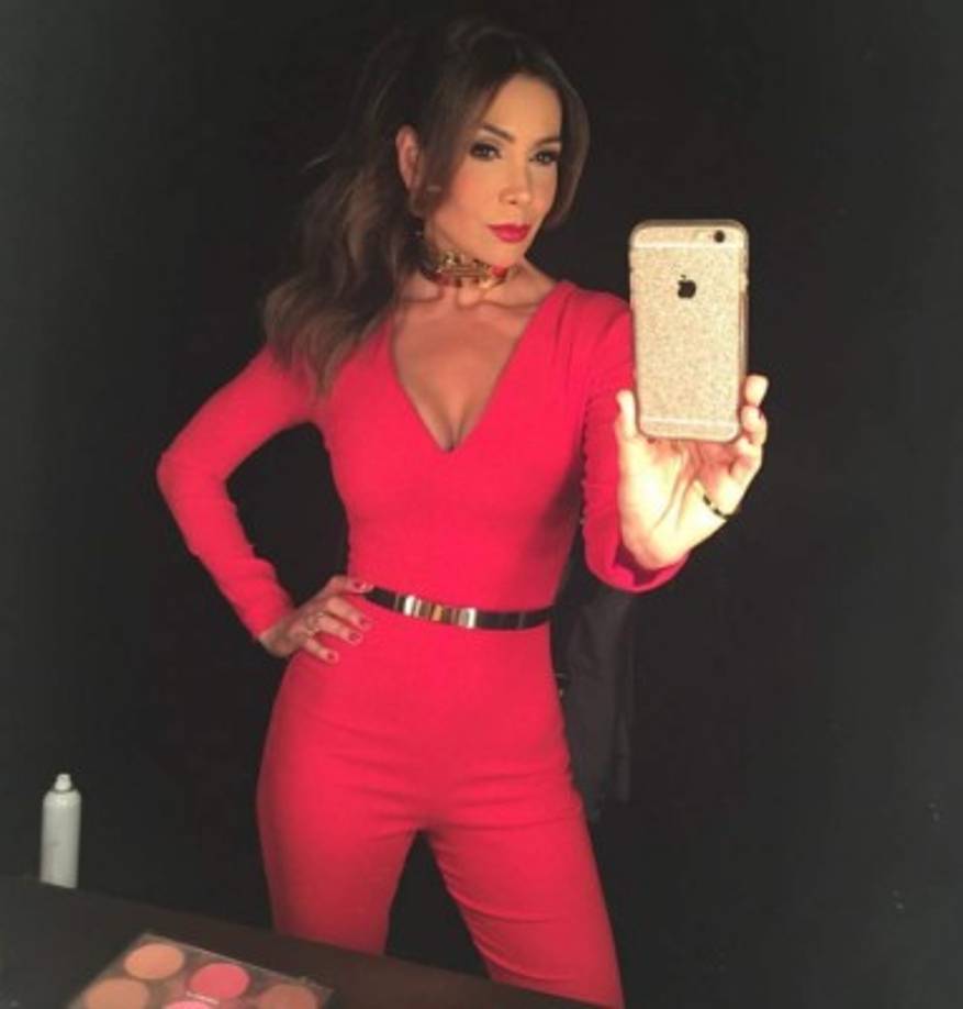 Manterola es ahora conductora de 'La Voz Kids' en Telemundo.