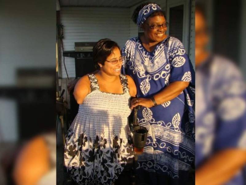 Ella es Minda Cox, la joven que ha vencido los obstáculos de su limitación física.