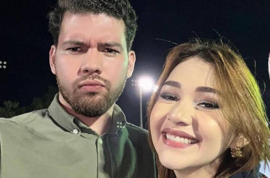 ”La persona con quien subí la foto se ha convertido en una persona muy especial para mí, una persona muy inteligente, capaz muy preparado, somos muy buenos amigos, tenemos una relación muy bonita de amistad y compañerismo”, contó Aplícano.