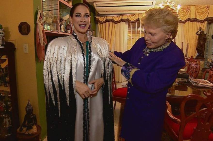 Con novia o sin novia, en 2007 Walter Mercado confirmó que se divorciaba de su “esposa dominicana” que nunca nadie vio ni siquiera en fotos. <br/><br/>Aunque Mercado explicó que la relación murió por ser a la distancia, fuentes anónimas dijeron que la realidad es que él tenía una “amante en Canadá”.<br/>