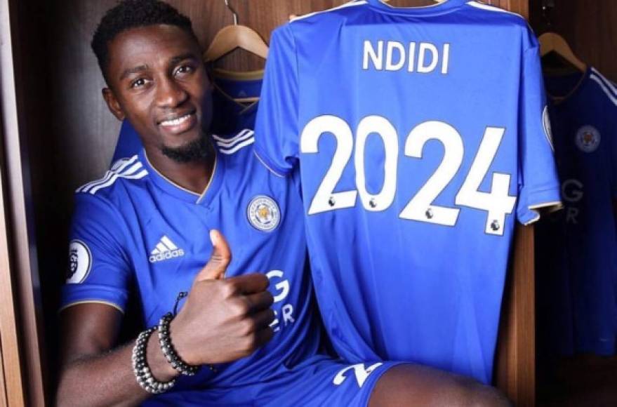 El Leicester City ha anunciado la renovación del centrocampista nigeriano Wilfred Ndidi. El jugador, de 21 años, ha ampliado su contrato hasta el el 30 de junio de 2024.