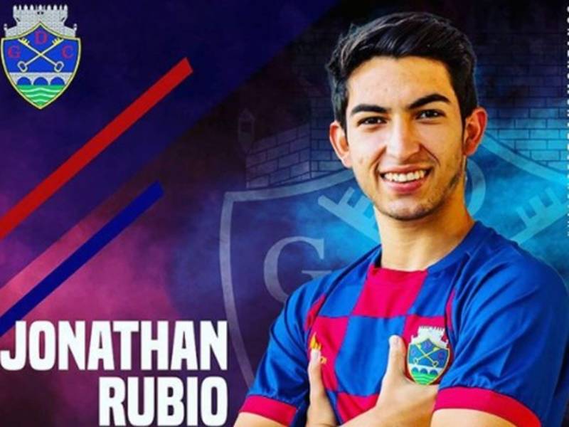 Jonathan Rubio ha participado en tres partidos con el Chaves en la segunda división portuguesa.