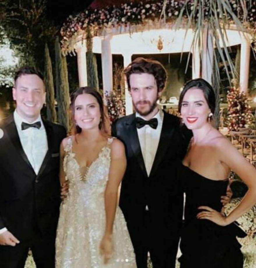 Andy Rivero Reyes es el joven con quien Melissa se comprometió en marzo y se casó recientemente en una boda al aire libre.