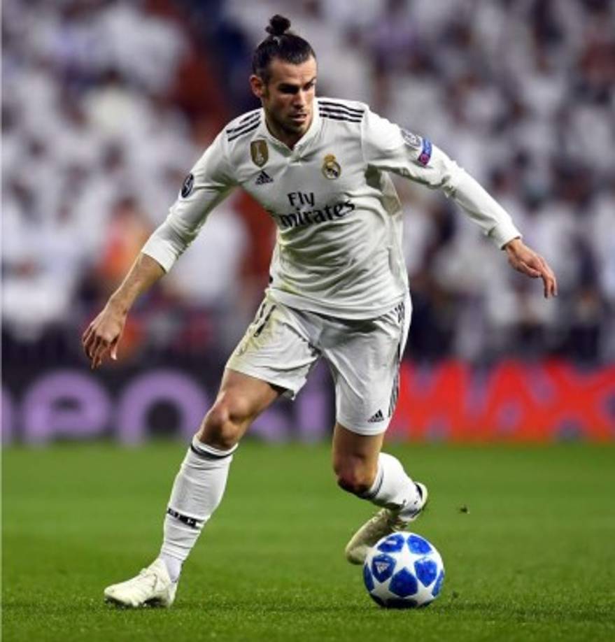 Gareth Bale - Era uno de los señalados para tomar la bandera del equipo con la marcha de Cristiano Ronaldo, pero no ha dado un paso al frente. Lopetegui le ha dado esa continuidad que exigió tras ganar la Decimotercera, pero le ha correspondido con sólo cuatro goles. El último se remonta hasta el 19 de septiembre, ante la Roma. Ante el Barça ha ofrecido claroscuros: ha mezclado ‘desapariciones’ con goles importantes. Para el recuerdo, aquel que dio la Copa del Rey en 2014 tras ‘humillar’ a Marc Bartra con una carrera de purasangre.