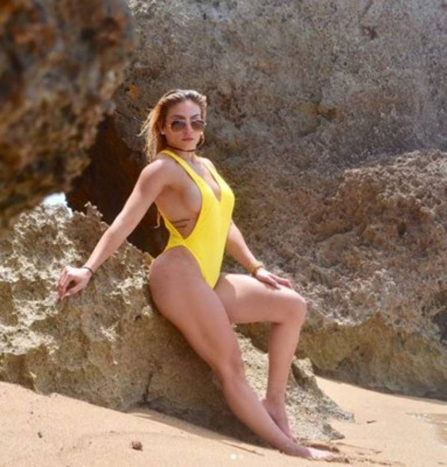 La madre del joven asesinado pidió a la juez, entre lágrimas y con un rosario blanco entre sus manos, que quería que la asesina pagara por lo que le hizo a su familia.