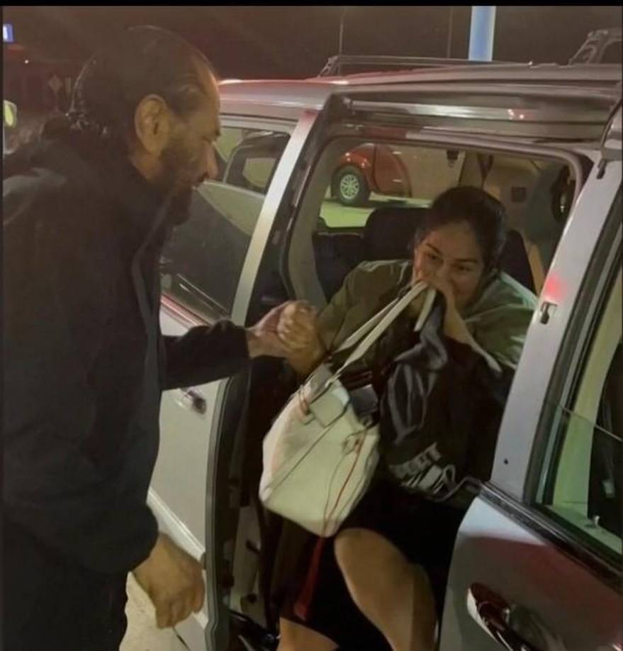 Aún no se determina cuál fue la falta de Kenia y ella no dio declaraciones al respecto.