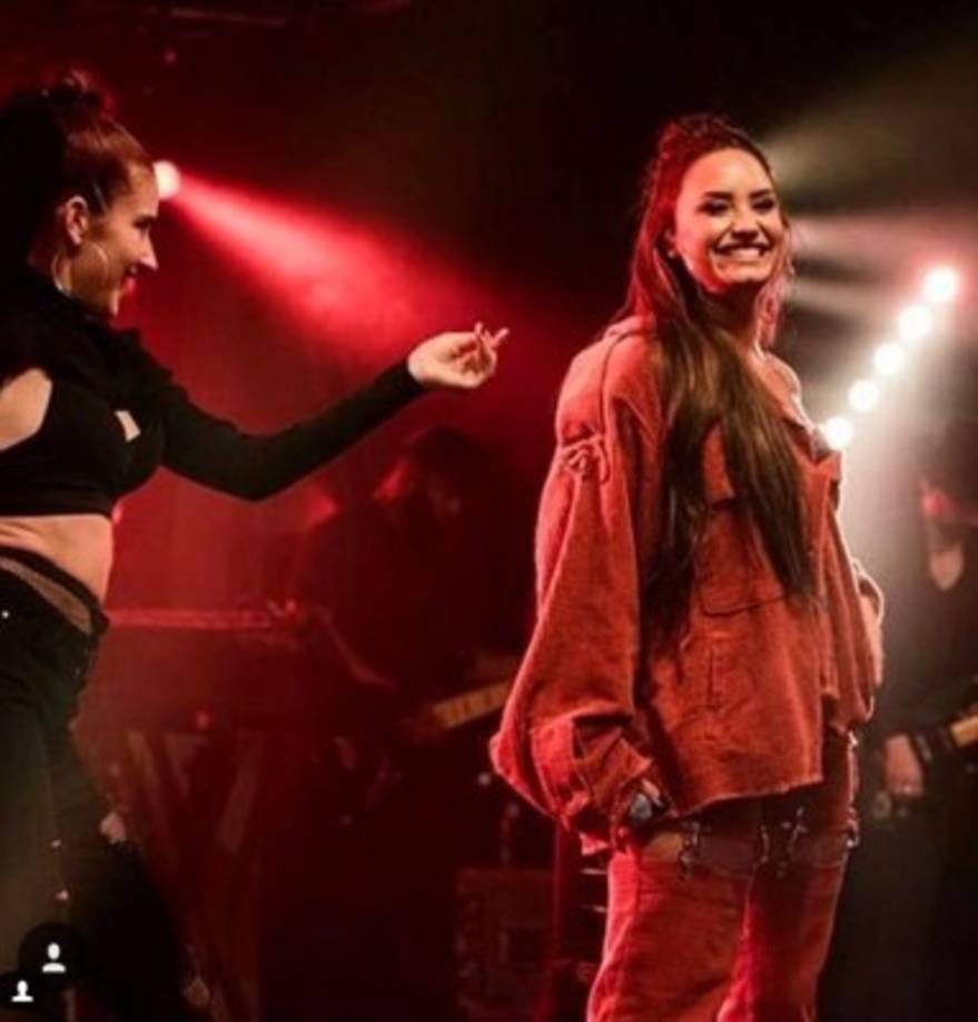 Luego de la sobredosis que sufrió Demi Lovato Dani Vitale ha permanecido cerca de la artista.