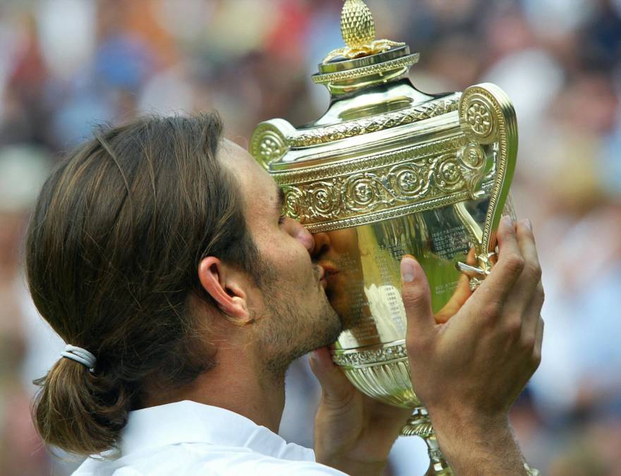 Sumó tres títulos en 2002, en los primeros meses del año siguiente conquistó cuatro antes de ganar el 6 de julio de 2003 su primer Grand Slam: venció en la final de Wimbledon al australiano Mark Philippoussis.