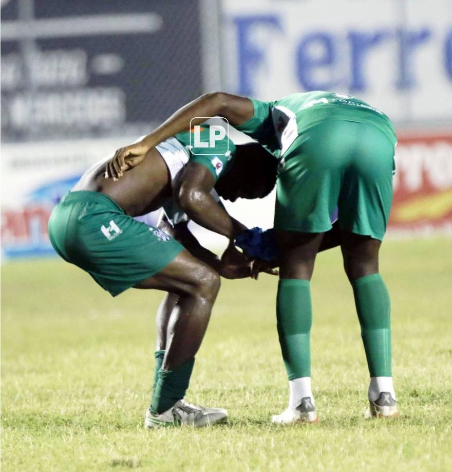 Las desgarradoras imágenes de los jugadores del Platense tras el último partido en Primera División.