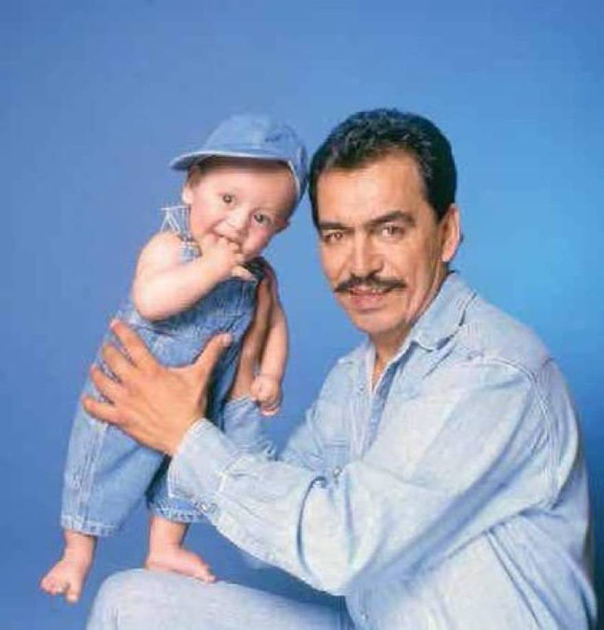 A eso de las 3:00 a.m. la carroza llegó a la funeraria con el cuerpo de Julián.