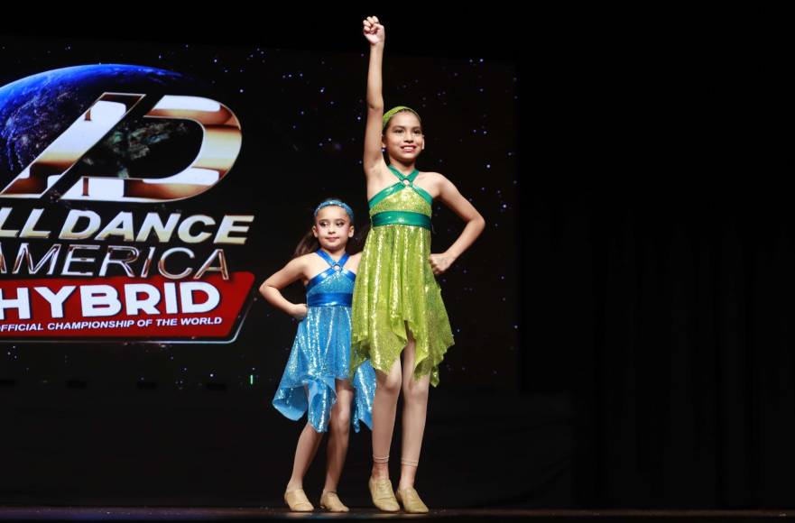 Lidys Dance Studio y su presentación “Powerpuff girls”, el cual logró el primer lugar.