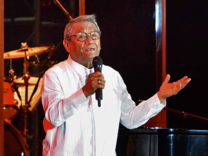 Diego Manzanero, hijo del cantante, reiteró que no desean homenajes para evitar la aglomeración de gente y, por consiguiente, que aumenten los casos de covid-19.