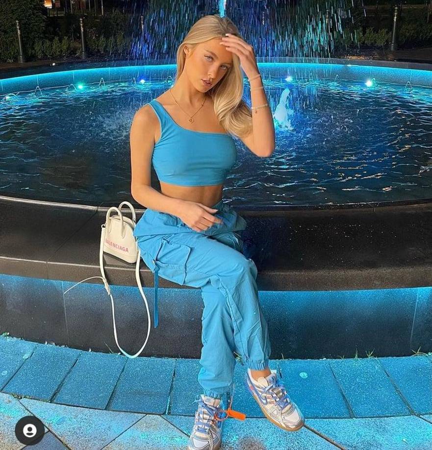 Harriet Robson es pareja sentimental de Mason Greenwood y ahora acusa al jugador de haberla golpeado en diferentes partes de su cuerpo.