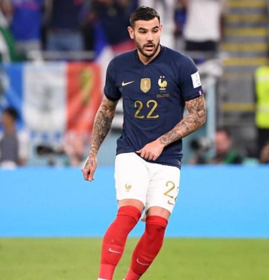 <b>Theo Hernández</b> es hijo del exfutbolista de origen español Jean-François Hernández. Theo es hermano de Lucas.