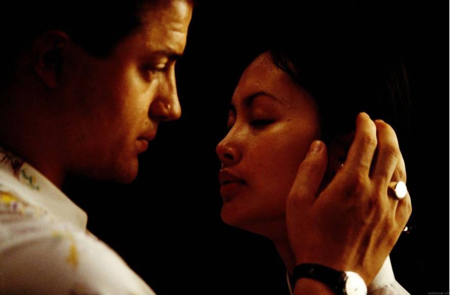 ‘El americano impasible’ (2002), la puedes ver por Filmin. Este film es de las más desconocidas de Fraser, lo protagoniza con Do Thi Hai Yen y Michael Caine, el actor forma un peligroso triángulo amoroso en una Vietnam que busca independizarse de Francia.