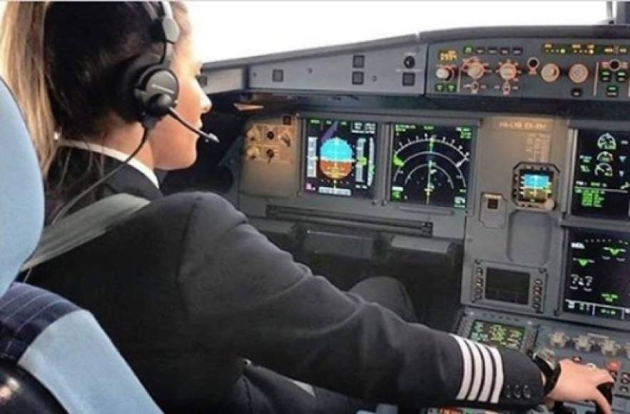 Además de la poca inclusión, las pilotos de Reino Unido expusieron las diferencias salariales entre hombres y mujeres en el mundo de la aviación.