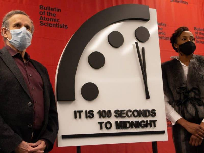 El reloj del fin del mundo marca 100 segundos para medianoche en un año marcado por la pandemia y las tensiones entre potencias nucleares.