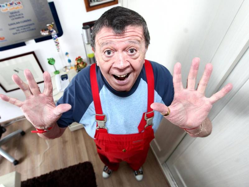 El cuerpo del actor fue trasladado del Hospital Ángeles Pedregal a la funeraria ubicada en San Jerónimo, luego de que se diera a conocer su muerte la mañana de este sábado.