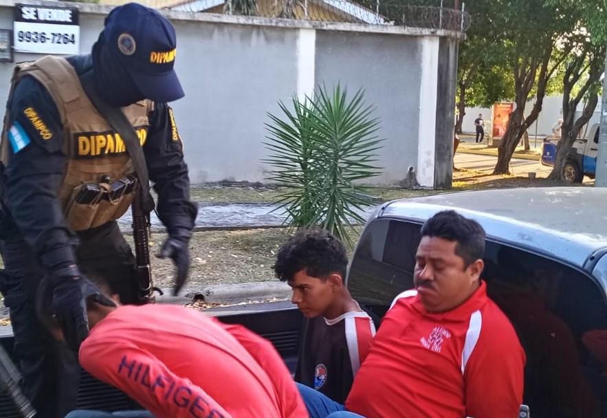 Con droga, caen cinco supuestos mareros en Chamelecón, SPS