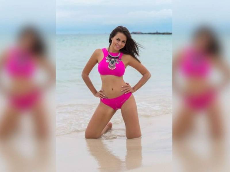 Ana Alvarado es mejor conocida como LipstickFables.