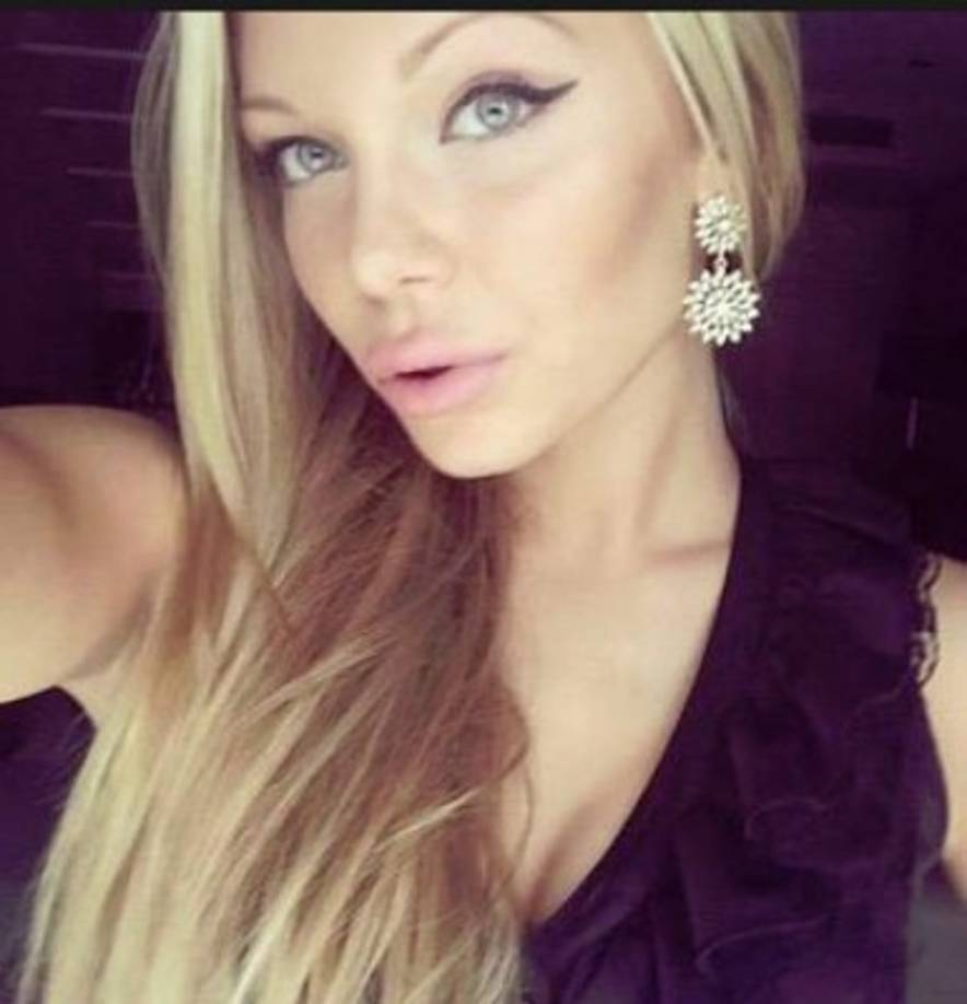 Luisa ha acusado al lateral izquierdo de agredirla por rechazar mantener relaciones sexuales con él a la salida de una discoteca .