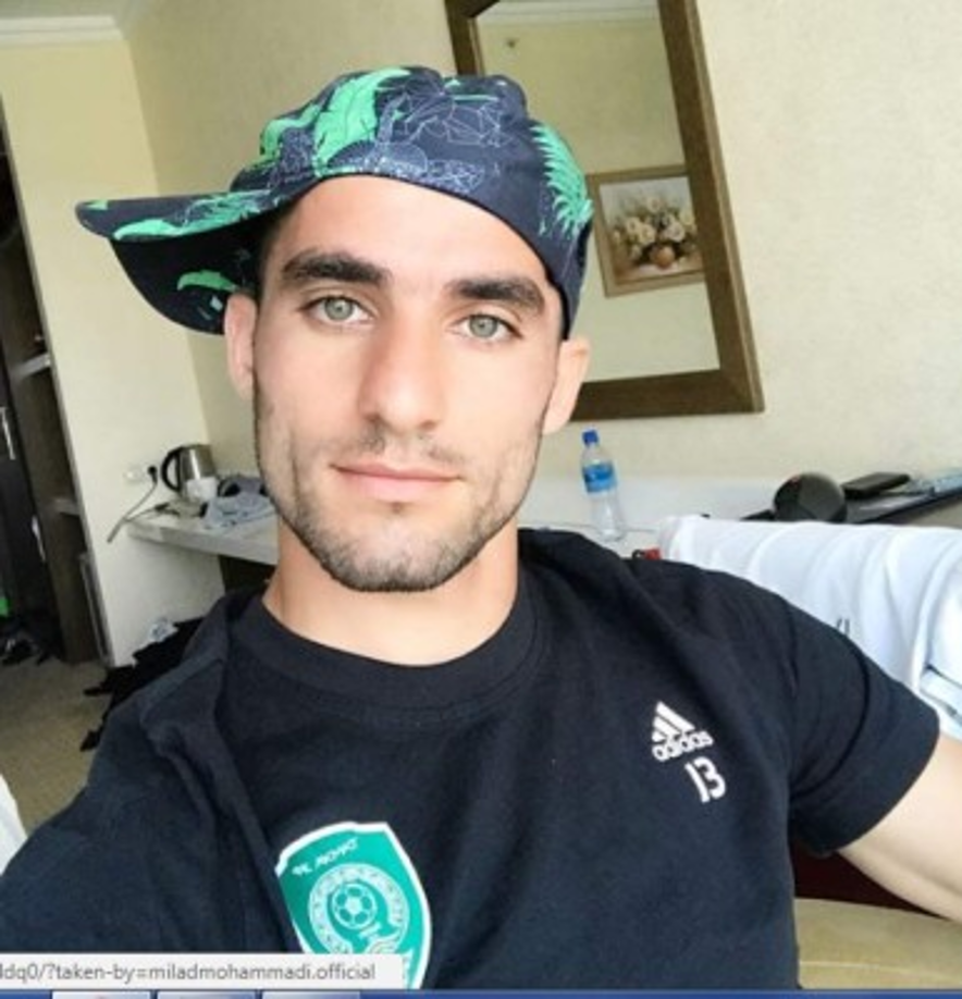 Mohammadi es un viejo conocido en Rusia, trabaja en la liga de fútbol de este país. y es muy querido como asediado.