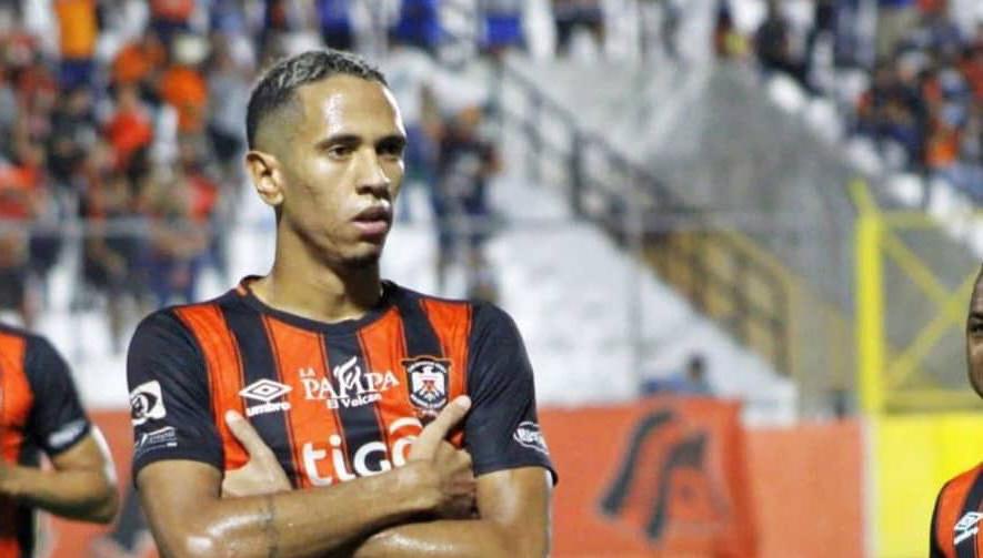 Brasileño Yan Maciel es virtual jugador del Olimpia