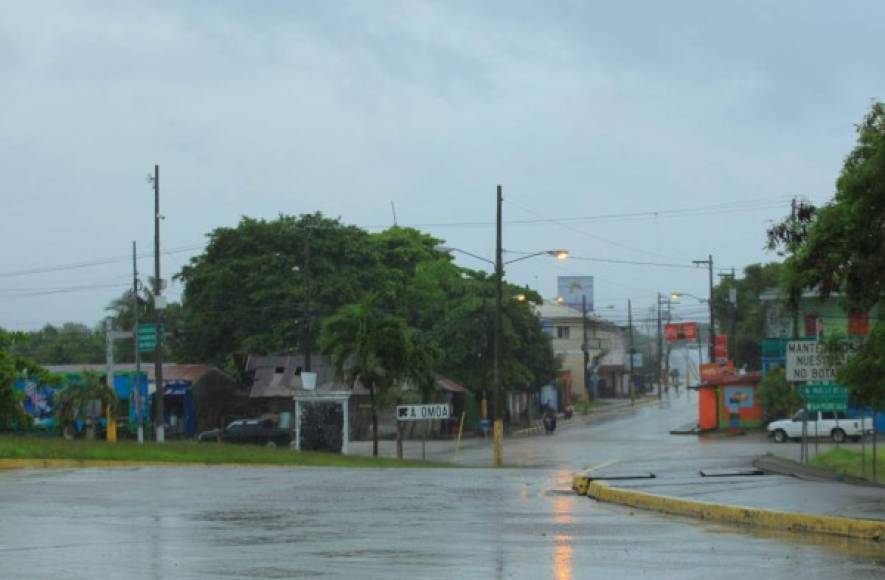 Las lluvias en Honduras mantienen tensa a la población de la zona norte y el Caribe de Honduras.